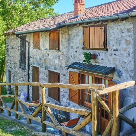 Casa Tra I Boschi Appartamento *