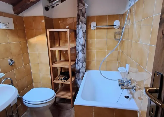 Casa Tra I Boschi דירה Esino Lario